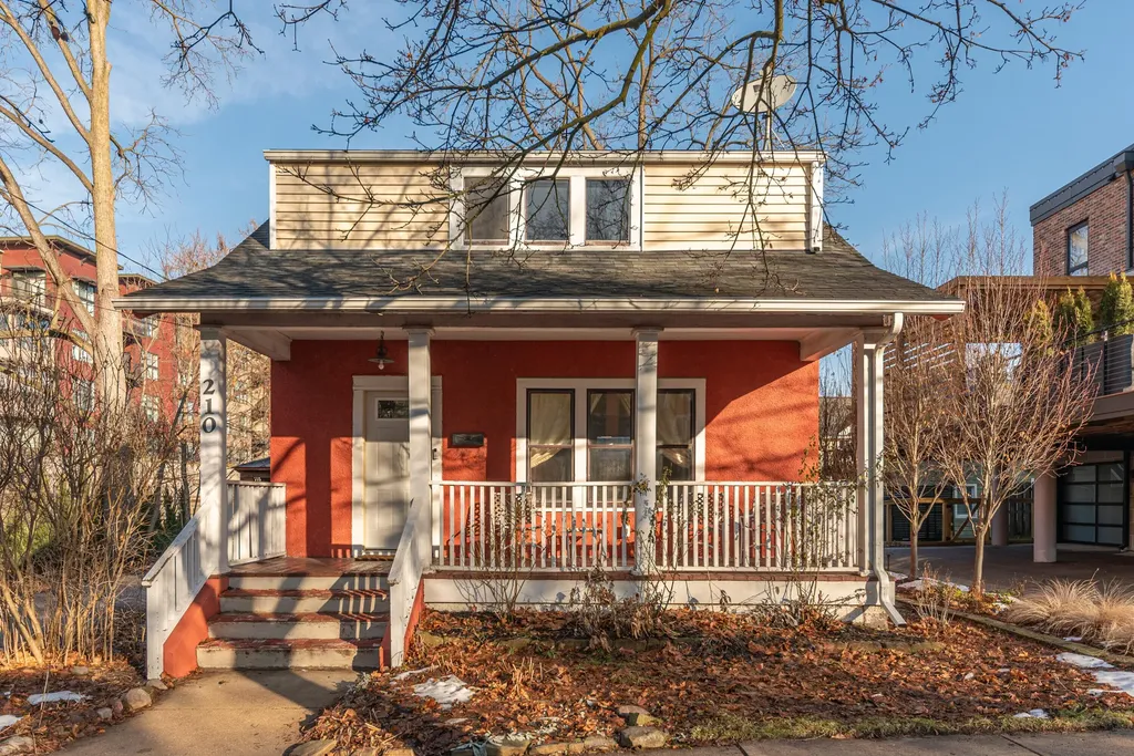 210 W Kingsley Street Ann Arbor City MI 48103