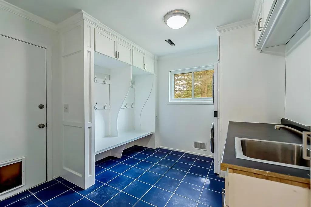 3999 Edmonton Court Scio Township MI 48103