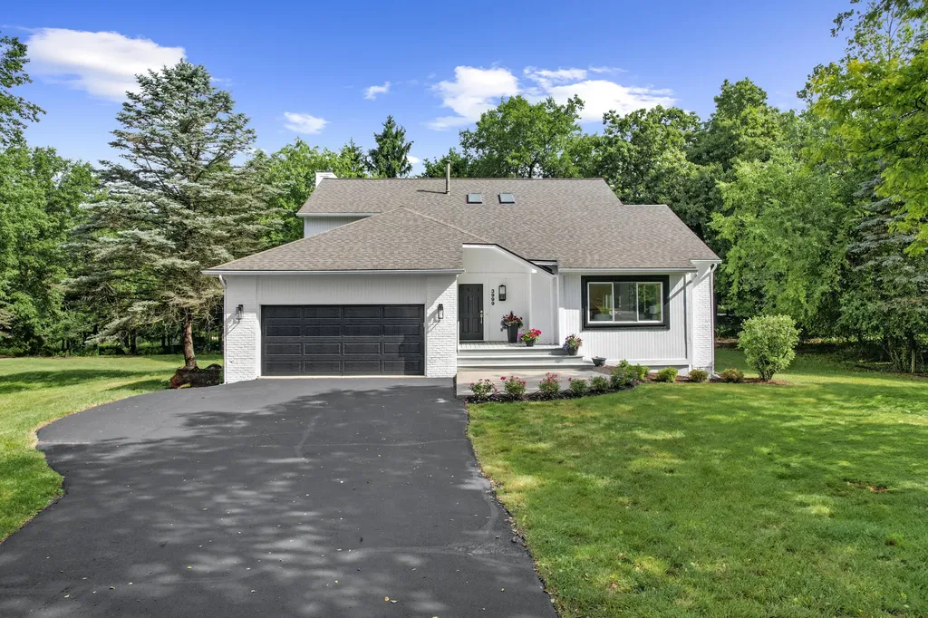 3999 Edmonton Court Scio Township MI 48103