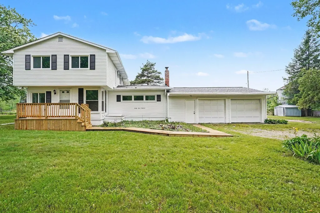 9700 Fenner Road Woodhull Township MI 48872
