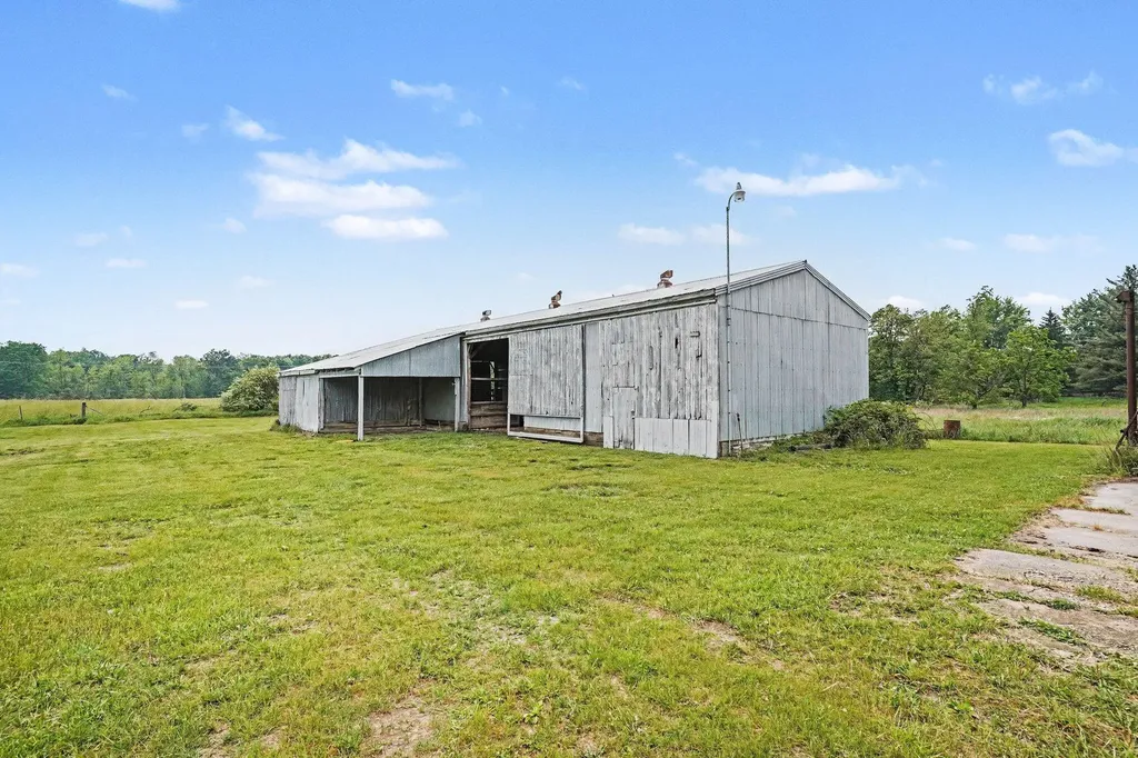 9700 Fenner Road Woodhull Township MI 48872
