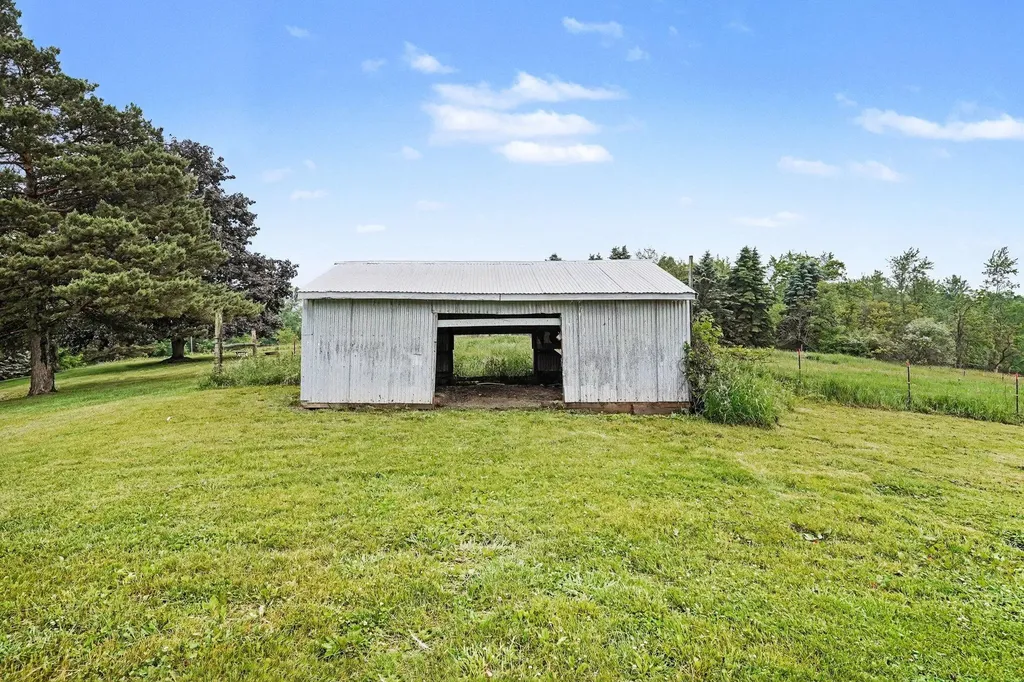 9700 Fenner Road Woodhull Township MI 48872