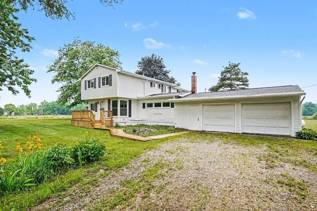 9700 Fenner Road Woodhull Township MI 48872