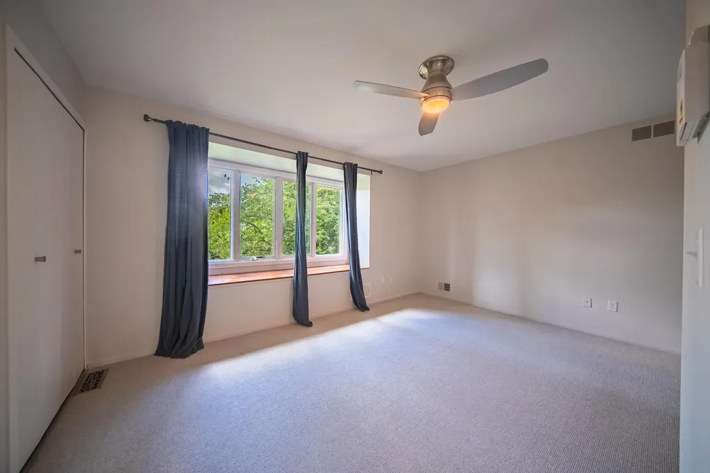 672 Greenhills Drive Ann Arbor City MI 48105