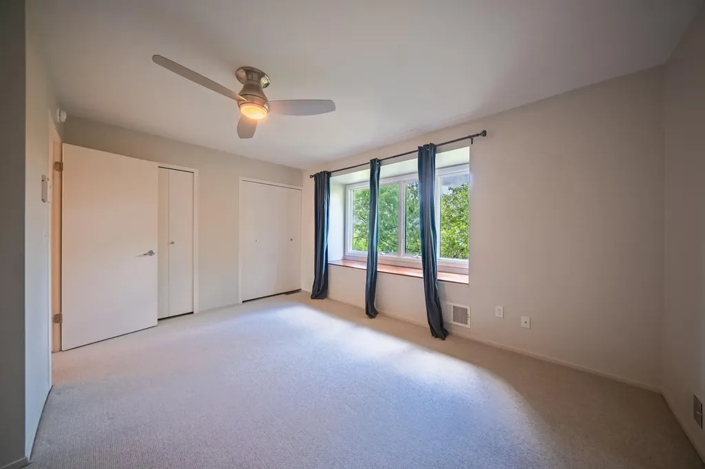 672 Greenhills Drive Ann Arbor City MI 48105