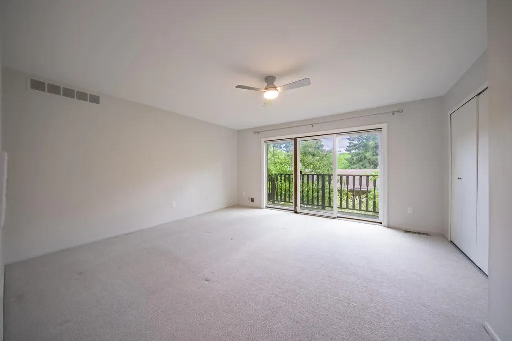 672 Greenhills Drive Ann Arbor City MI 48105