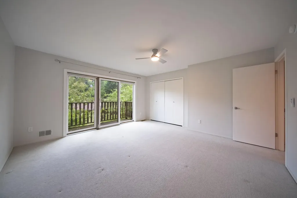 672 Greenhills Drive Ann Arbor City MI 48105