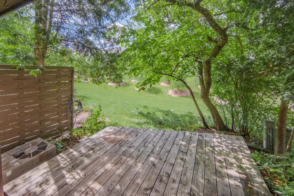 672 Greenhills Drive Ann Arbor City MI 48105