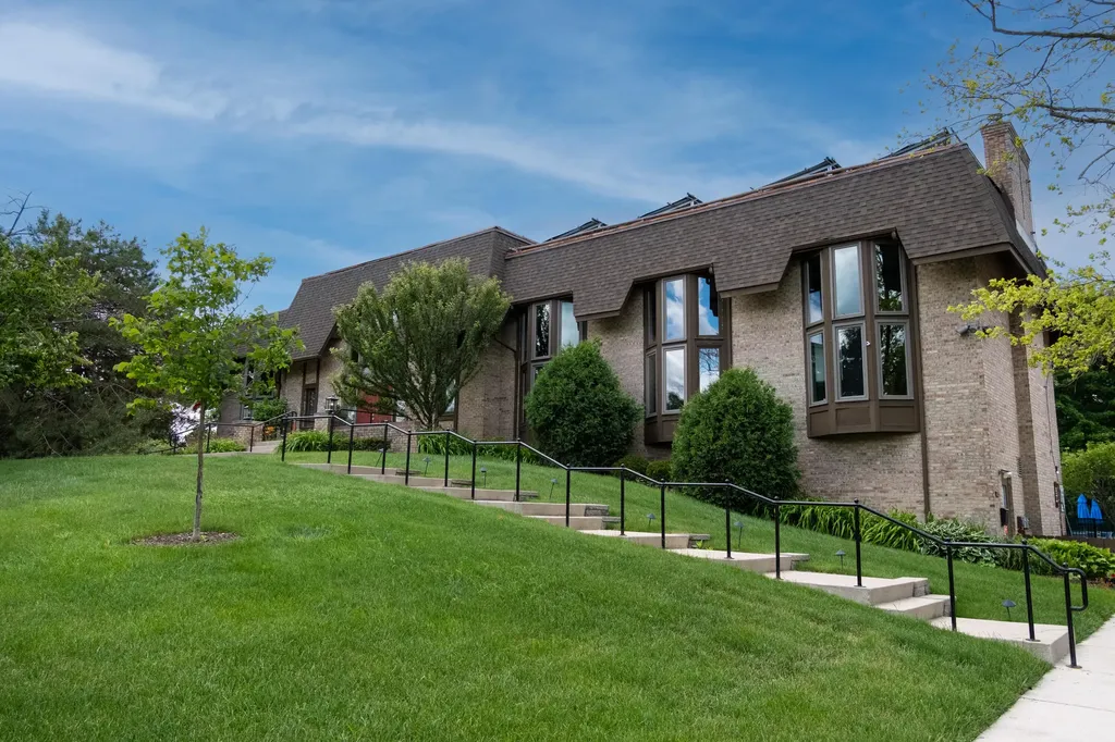 672 Greenhills Drive Ann Arbor City MI 48105