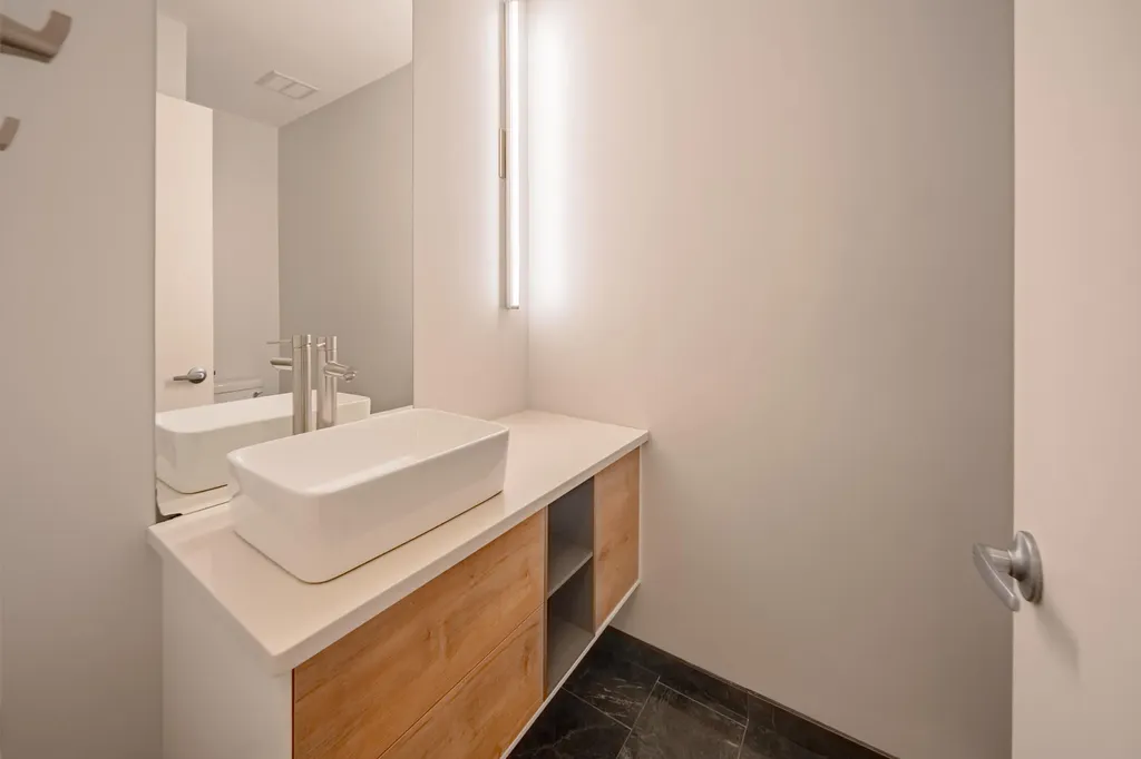 672 Greenhills Drive Ann Arbor City MI 48105
