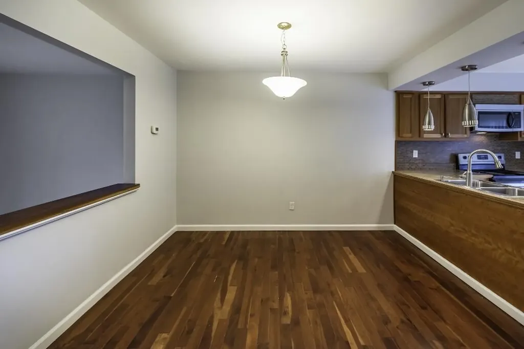672 Greenhills Drive Ann Arbor City MI 48105