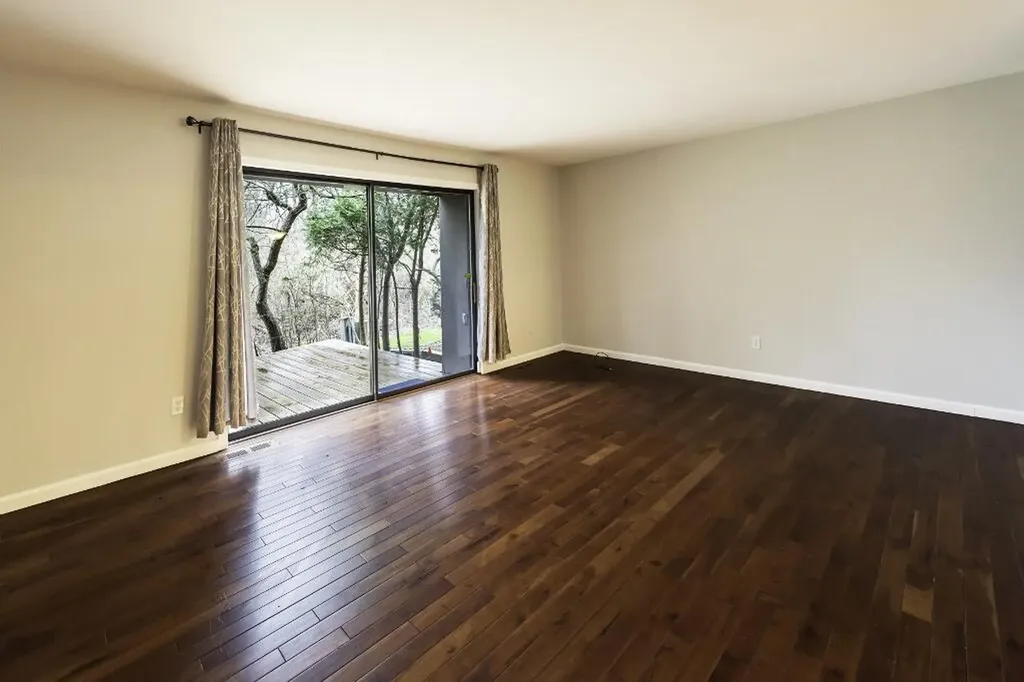 672 Greenhills Drive Ann Arbor City MI 48105