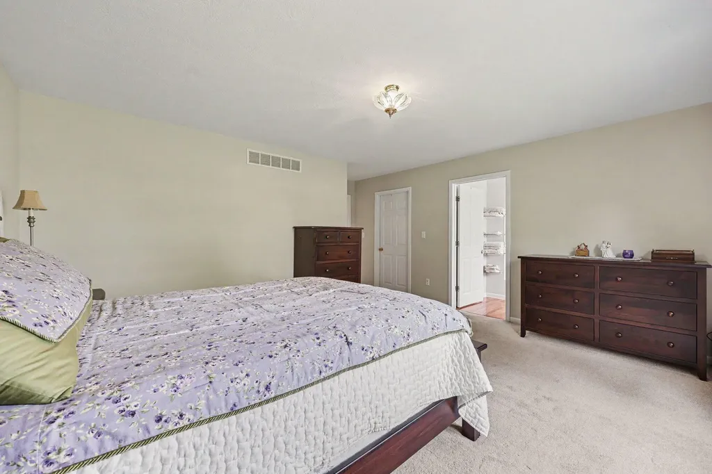 7880 Greenwood Road Leoni Township MI 49201