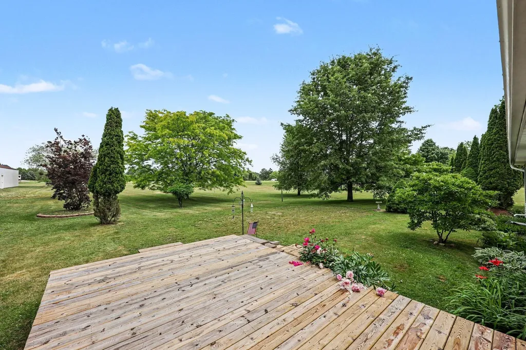 7880 Greenwood Road Leoni Township MI 49201
