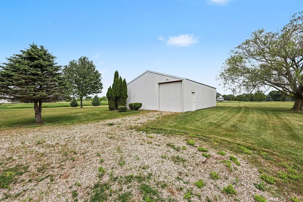 7880 Greenwood Road Leoni Township MI 49201
