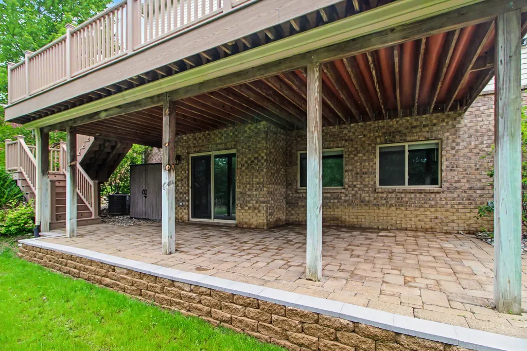 419 Amelia Circle South Lyon City MI 48178