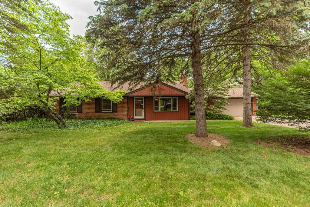 1877 Arlington Boulevard Ann Arbor City MI 48104