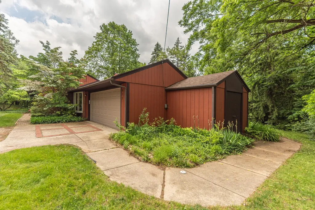 1877 Arlington Boulevard Ann Arbor City MI 48104