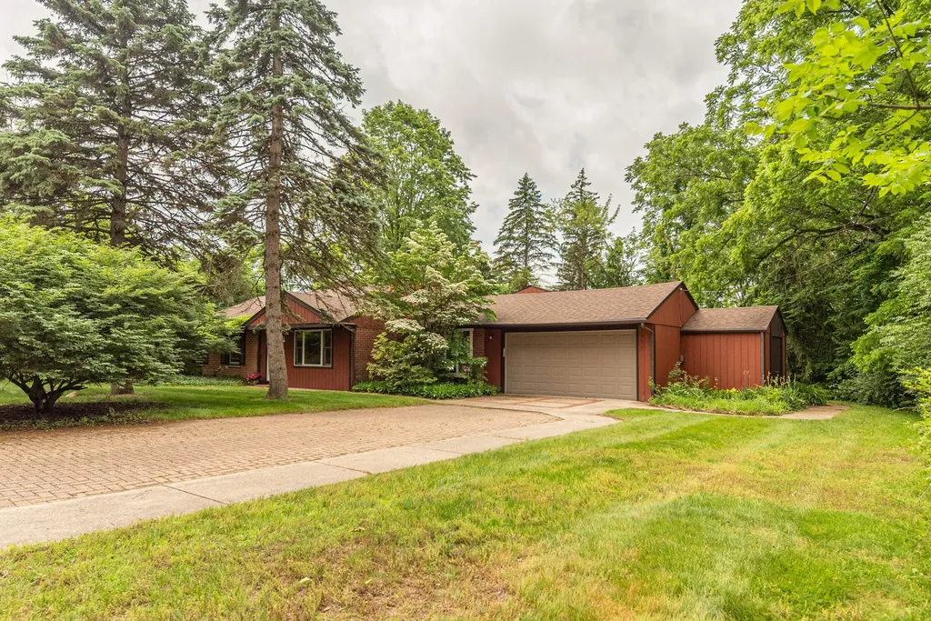 1877 Arlington Boulevard Ann Arbor City MI 48104