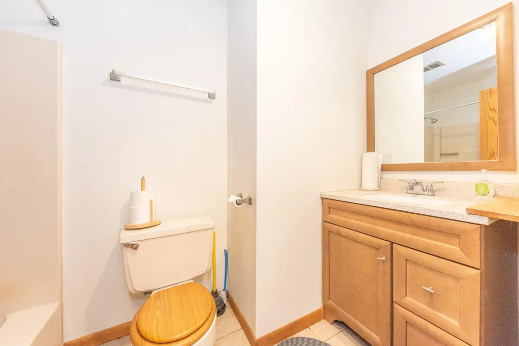 1877 Arlington Boulevard Ann Arbor City MI 48104
