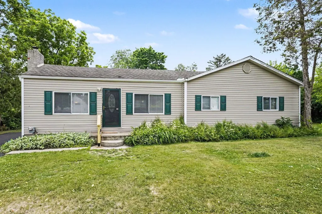 3472 Esson Drive Grand Blanc Charter Township MI 48439