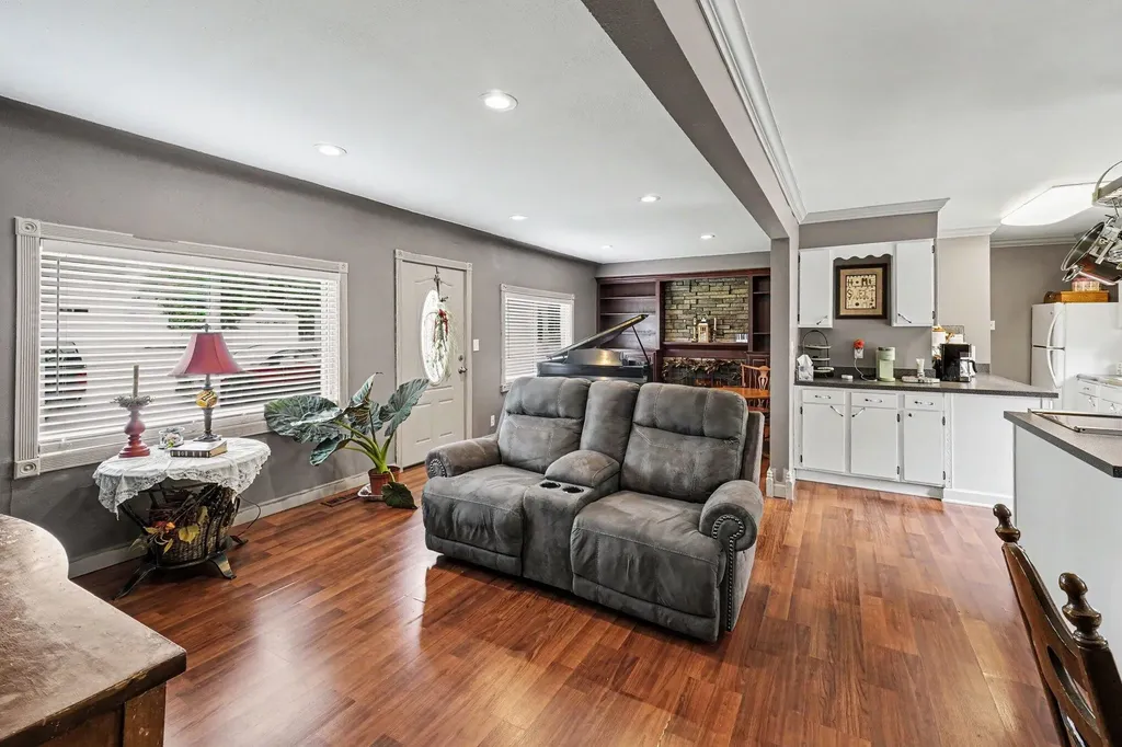 3472 Esson Drive Grand Blanc Charter Township MI 48439