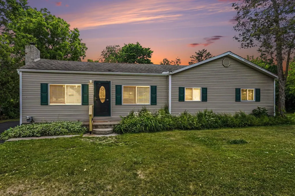 3472 Esson Drive Grand Blanc Charter Township MI 48439