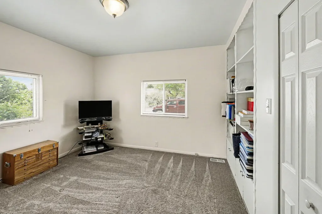 3472 Esson Drive Grand Blanc Charter Township MI 48439
