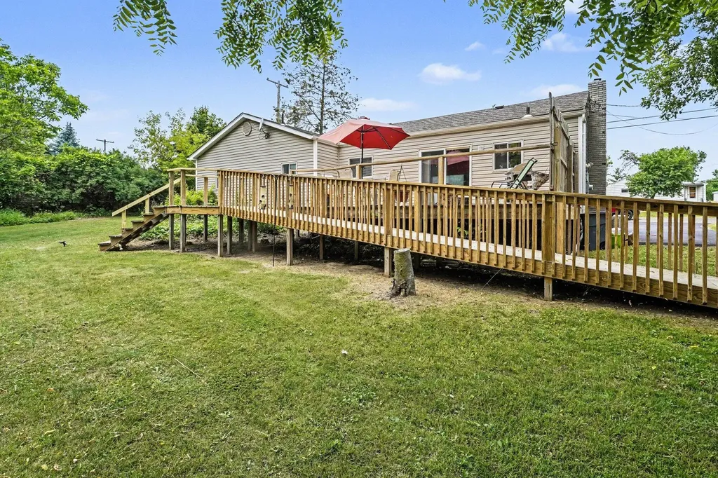 3472 Esson Drive Grand Blanc Charter Township MI 48439