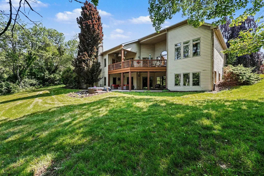 888 Ridge Road Sylvan Township MI 48118