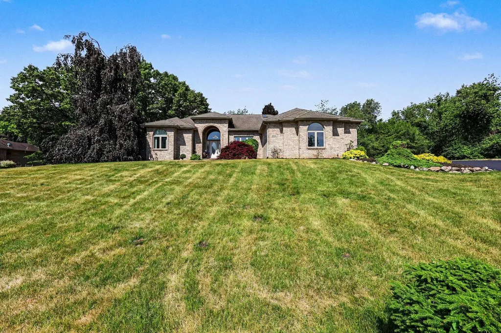 888 Ridge Road Sylvan Township MI 48118