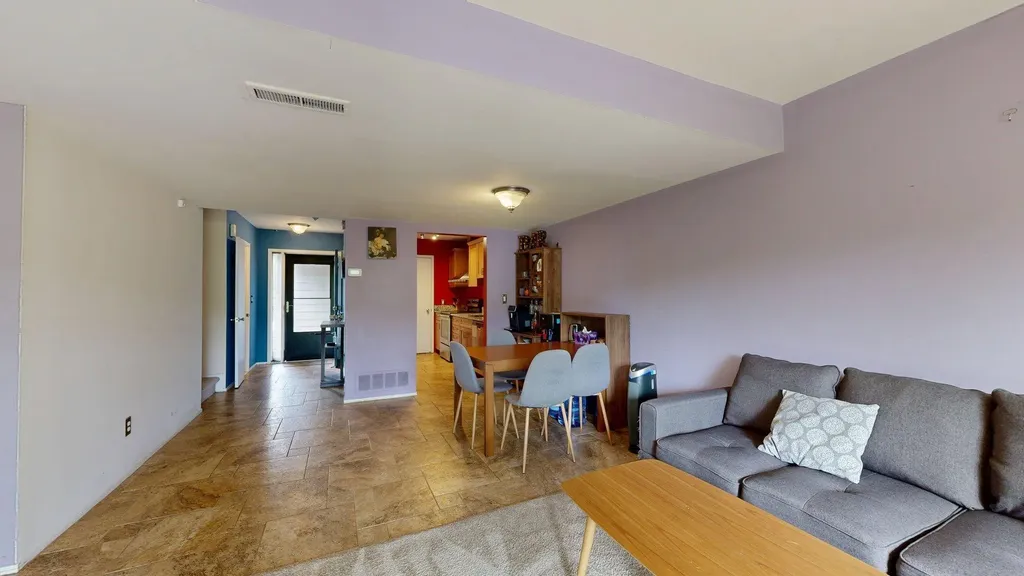 718 Peninsula Court Ann Arbor City MI 48105