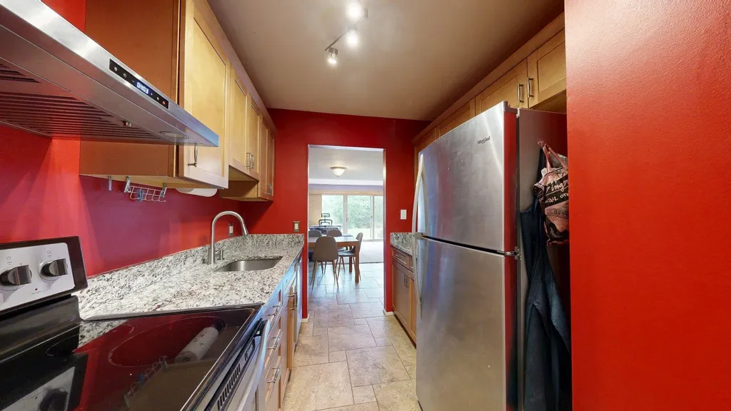 718 Peninsula Court Ann Arbor City MI 48105