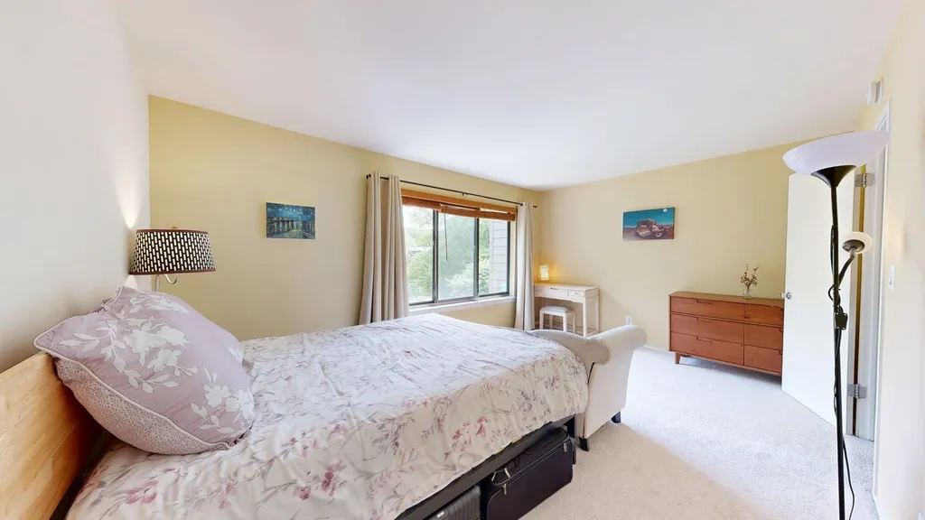 718 Peninsula Court Ann Arbor City MI 48105