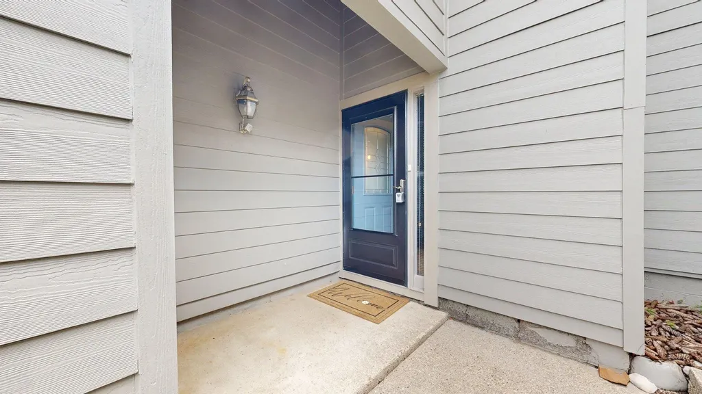 718 Peninsula Court Ann Arbor City MI 48105
