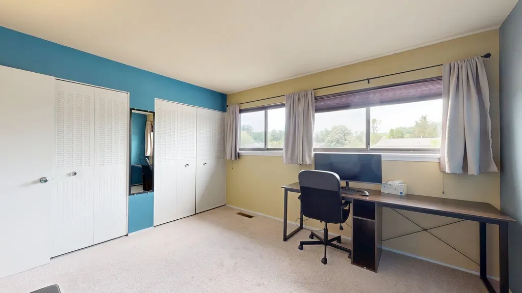 718 Peninsula Court Ann Arbor City MI 48105