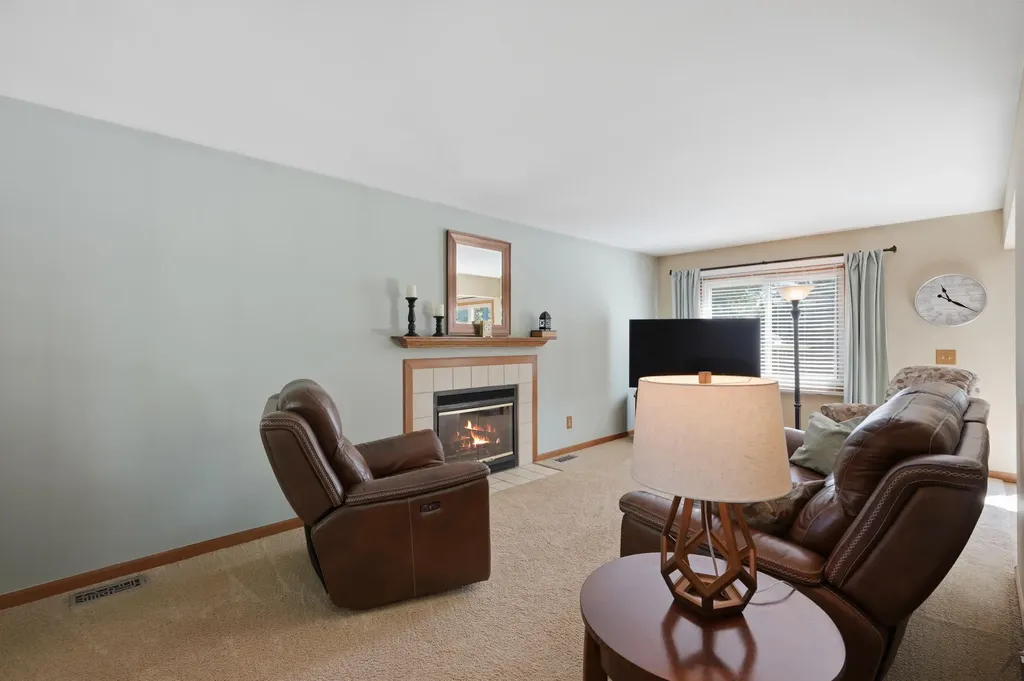1215 Lori Lane Fenton City MI 48430