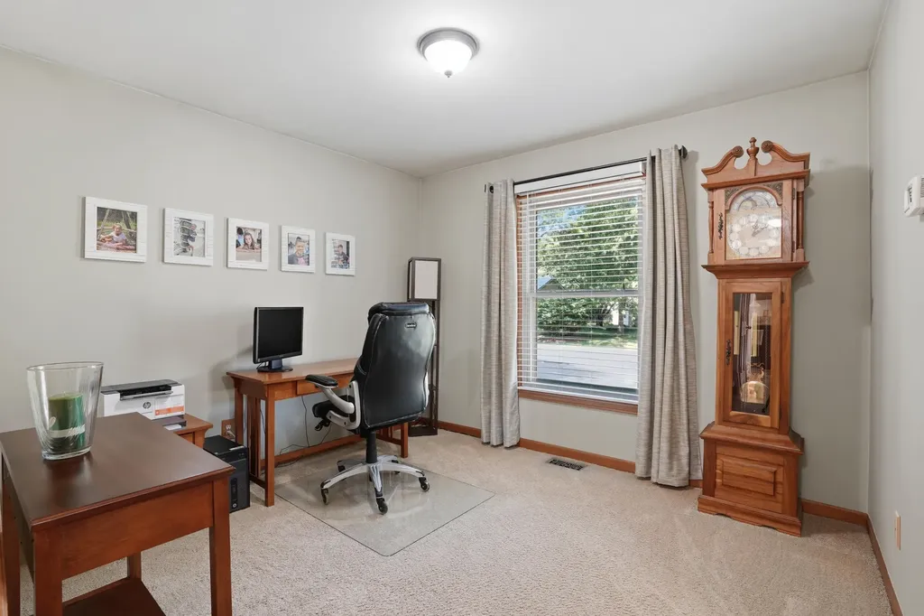 1215 Lori Lane Fenton City MI 48430
