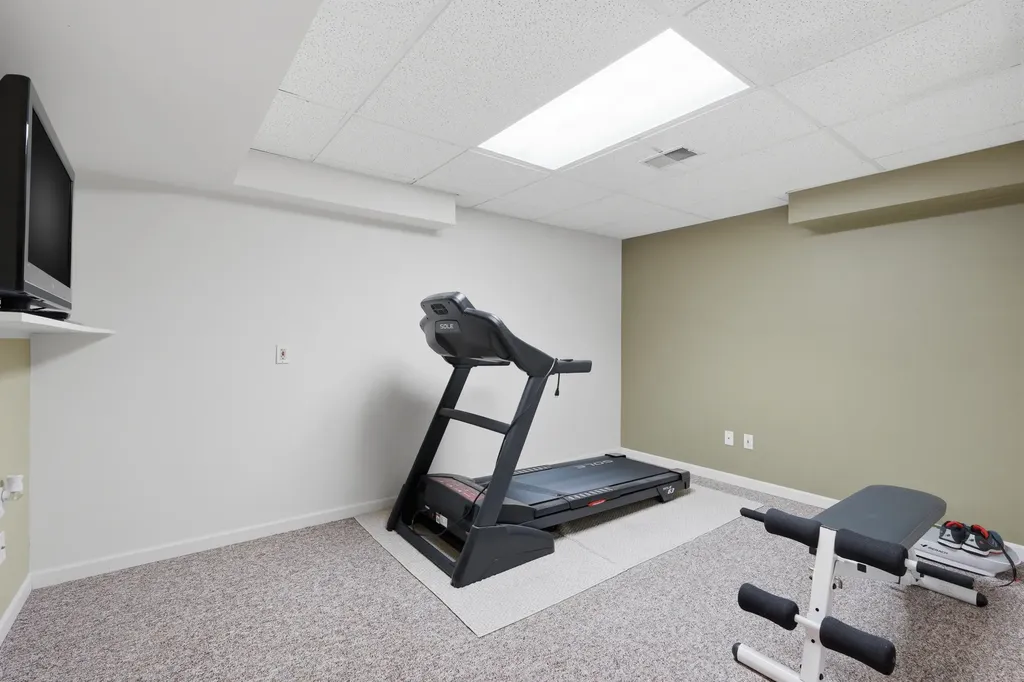 1215 Lori Lane Fenton City MI 48430