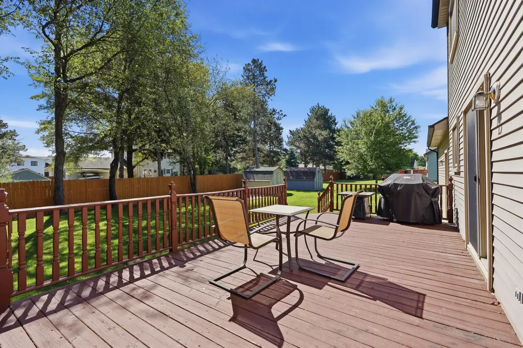 1215 Lori Lane Fenton City MI 48430