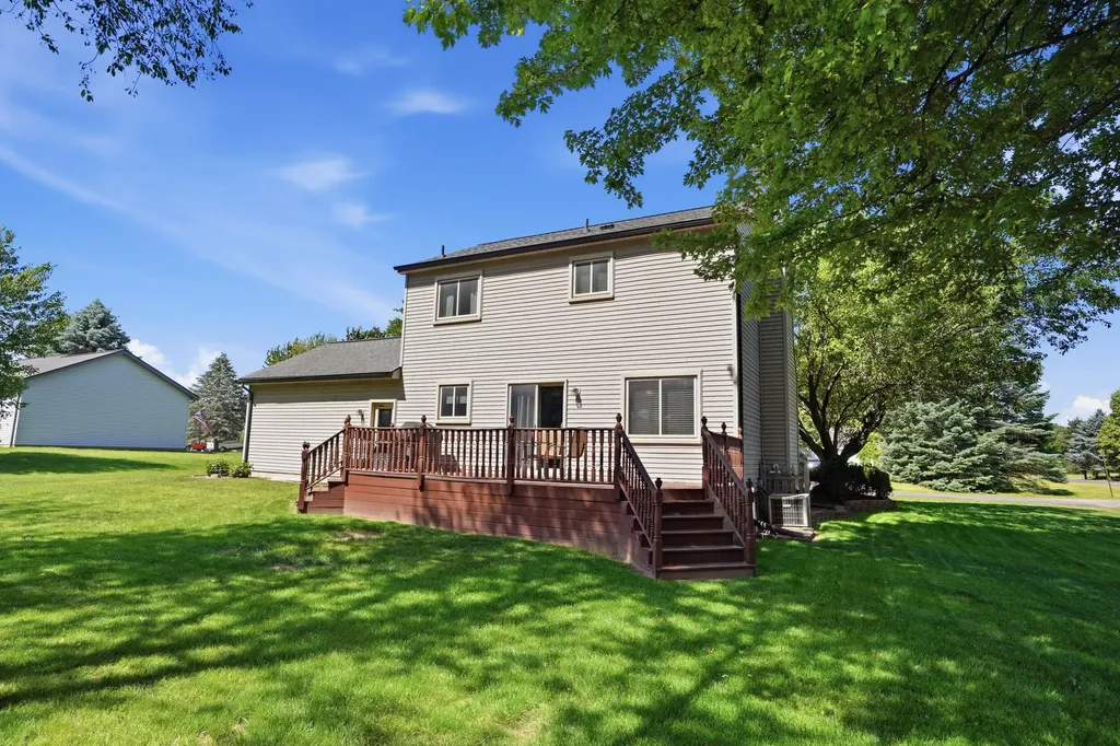 1215 Lori Lane Fenton City MI 48430