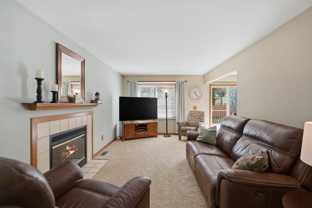 1215 Lori Lane Fenton City MI 48430