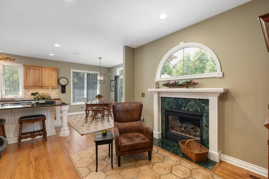 2896 Long Winter Lane Oakland Charter Township MI 48363
