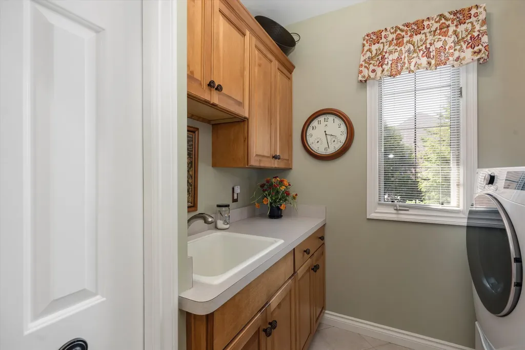2896 Long Winter Lane Oakland Charter Township MI 48363