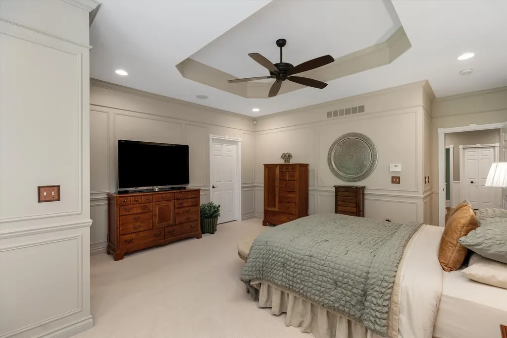 2896 Long Winter Lane Oakland Charter Township MI 48363