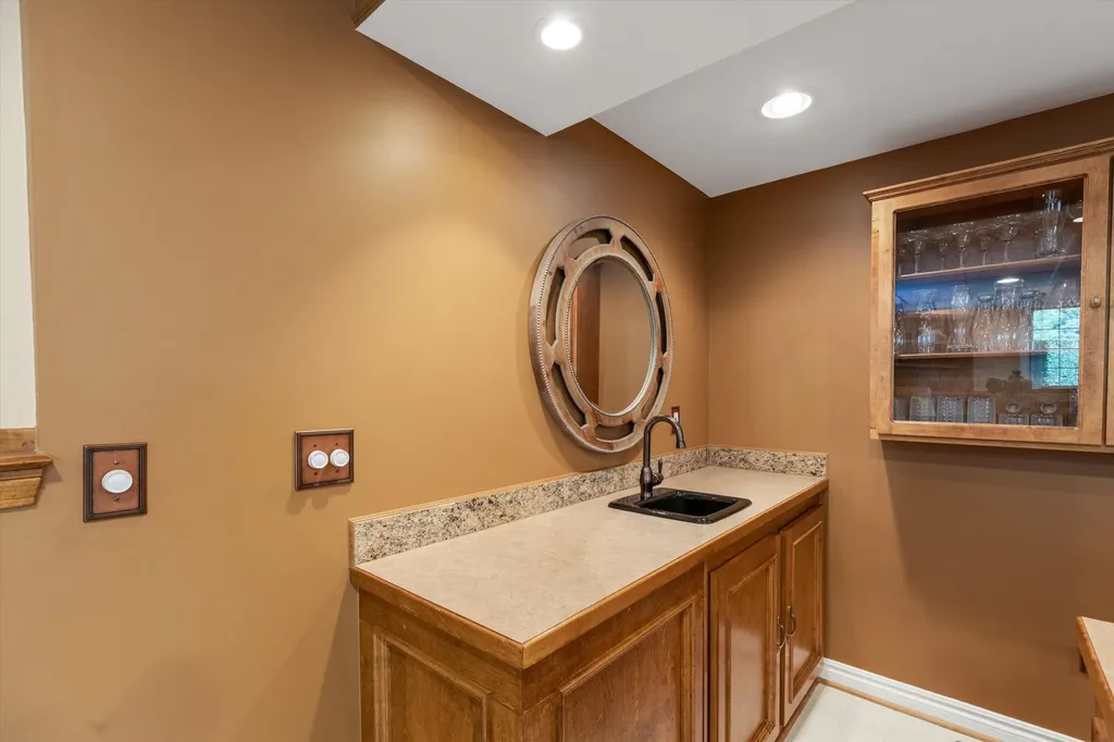 2896 Long Winter Lane Oakland Charter Township MI 48363