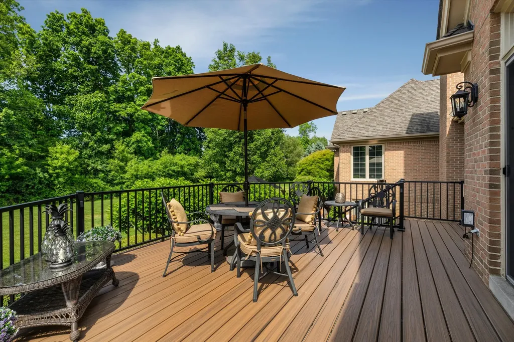 2896 Long Winter Lane Oakland Charter Township MI 48363