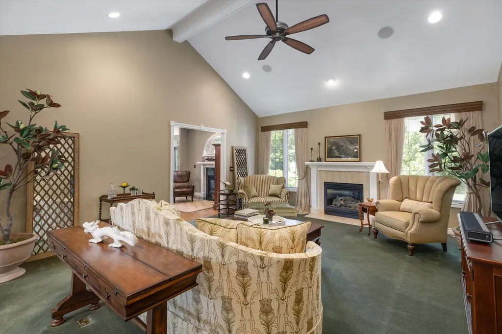 2896 Long Winter Lane Oakland Charter Township MI 48363