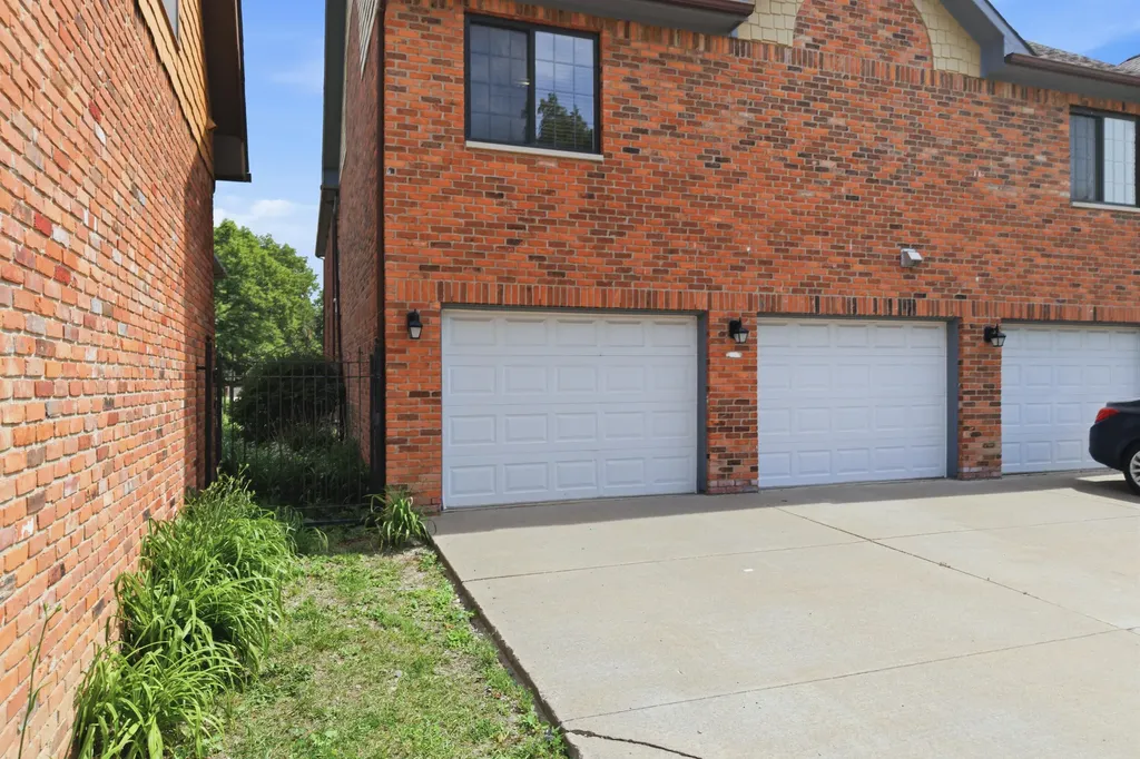 429 E Ferry Street Detroit City MI 48202