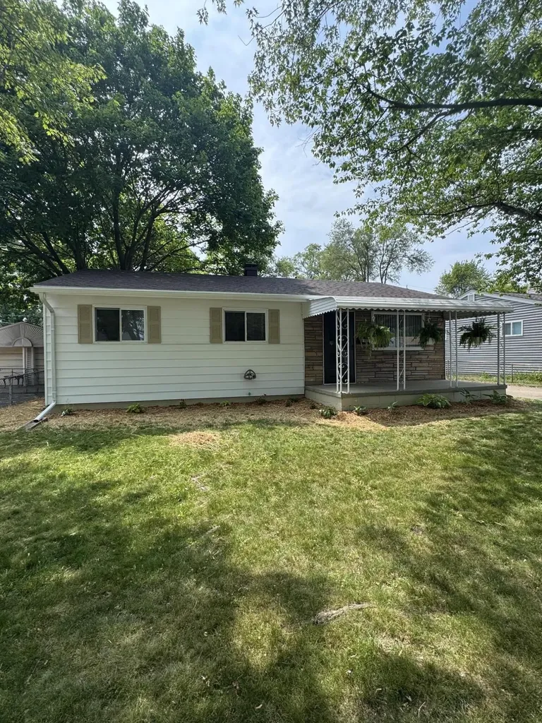 1051 1051 Redleaf Lane Ypsilanti Charter Township MI 48198